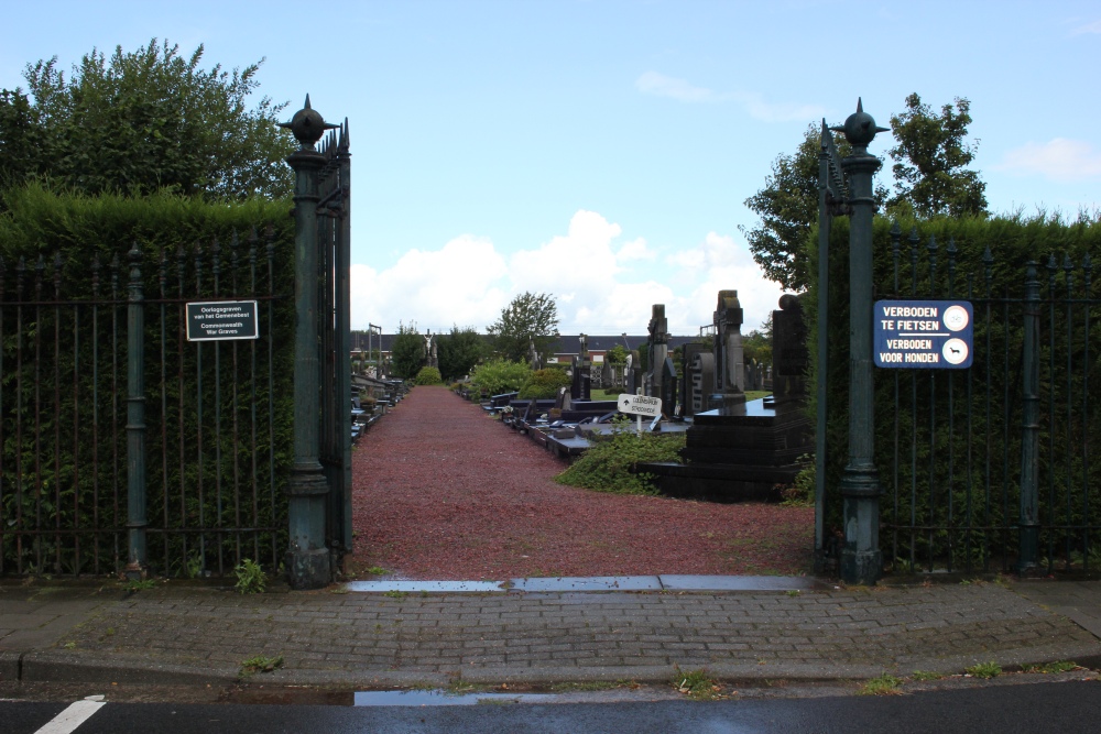 Commonwealth War Graves Wevelgem #1