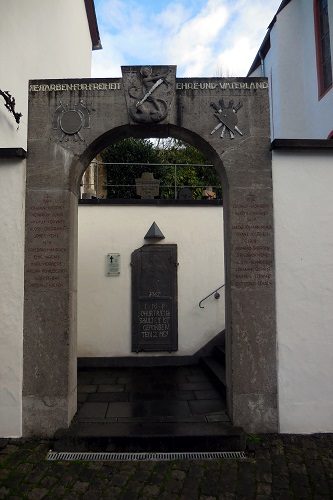 War Memorial Mesenich #1