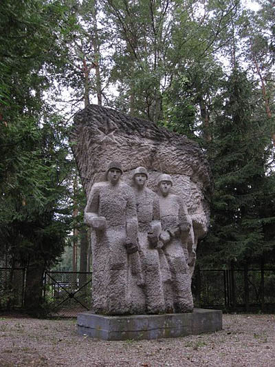 Soviet War Cemetery Szczytno #5