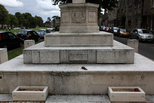 Oorlogsmonument Witney #2