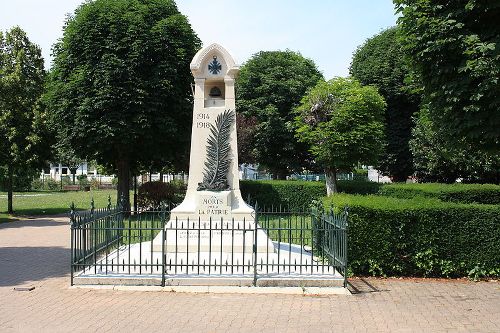 War Memorial Saint-Rémy-lès-Chevreuse #1