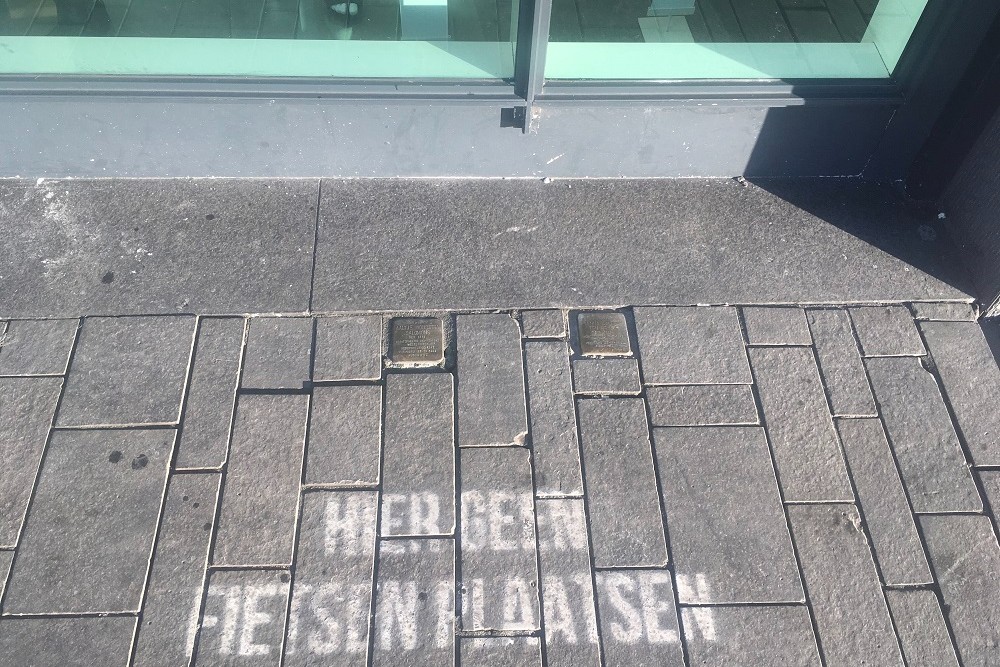 Stolpersteine Kalanderstraat 61 (nu Van Heekplein) #3