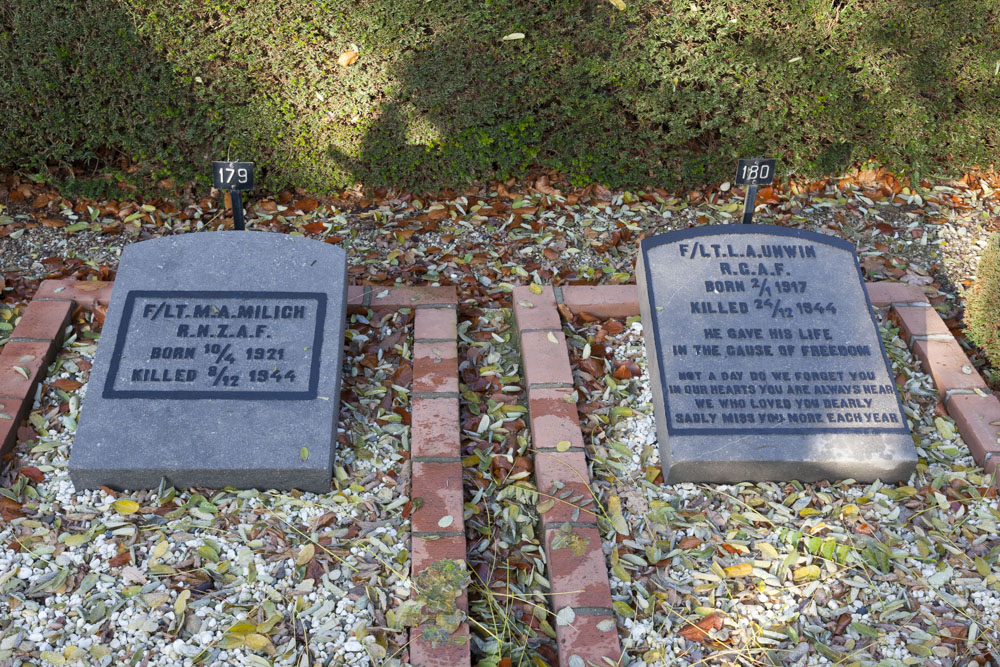 Commonwealth War Graves General Cemetery Woudenberg #1