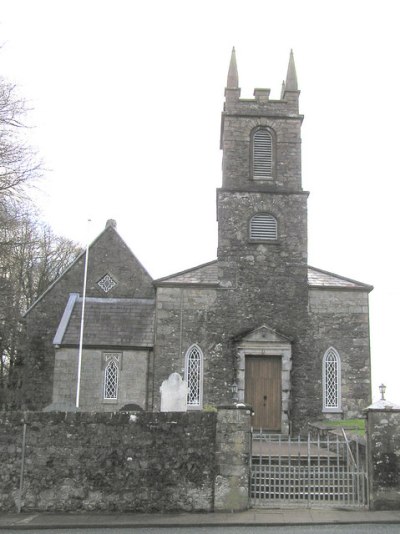 Oorlogsgraven van het Gemenebest Fivemiletown Church of Ireland Churchyard