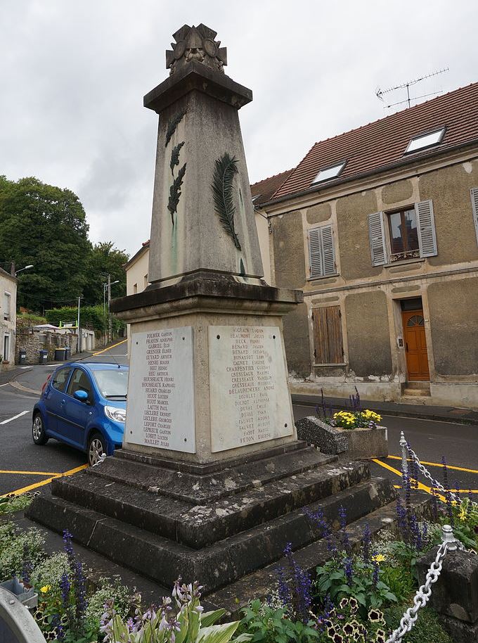 War Memorial Essmes-sur-Marne