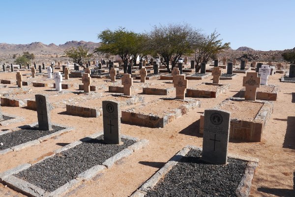 Commonwealth War Cemetery Aus