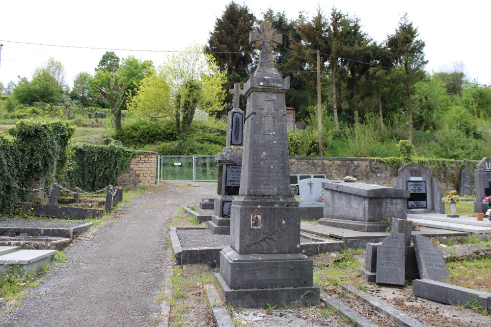 Belgische Oorlogsgraven Chassepierre 	