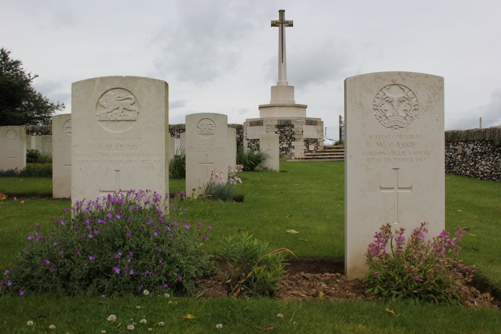 Commonwealth War Cemetery Ervillers #2