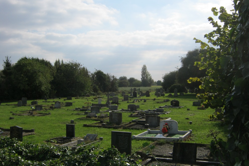 Commonwealth War Graves Outwell Cemetery #1