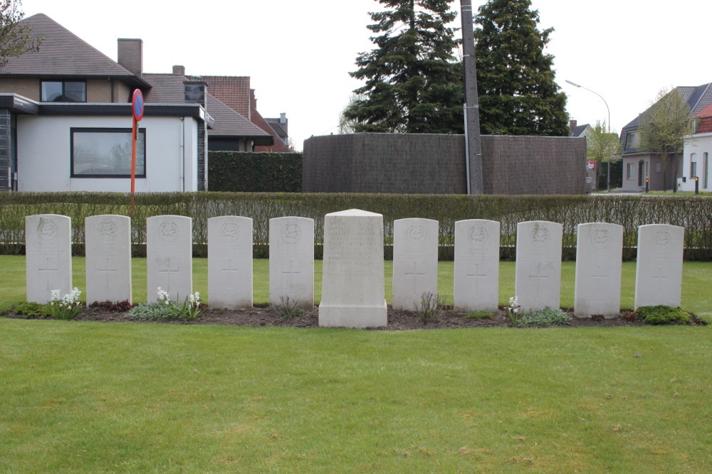 Commonwealth War Cemetery Duhallow A.D.S. #2