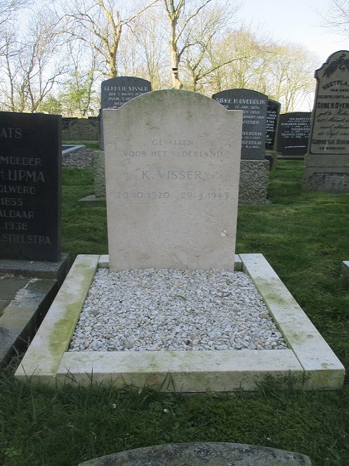Dutch War Graves Special Cemetery Holwerd #4