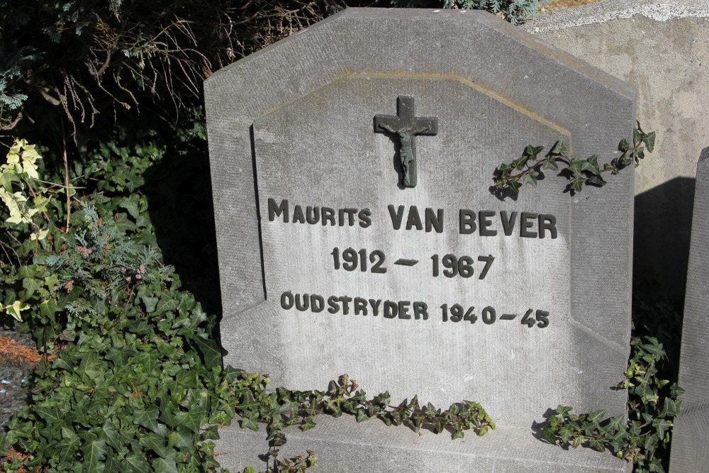Belgian Graves Veterans Overijse #2