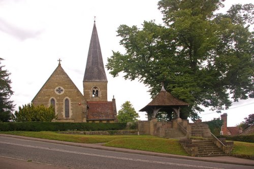 Oorlogsgraf van het Gemenebest St. James Churchyard