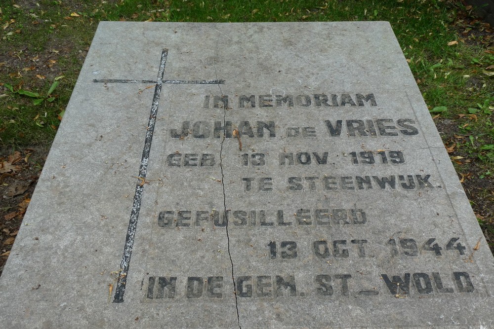Nederlands Oorlogsgraf Rooms Katholieke Begraafplaats #2