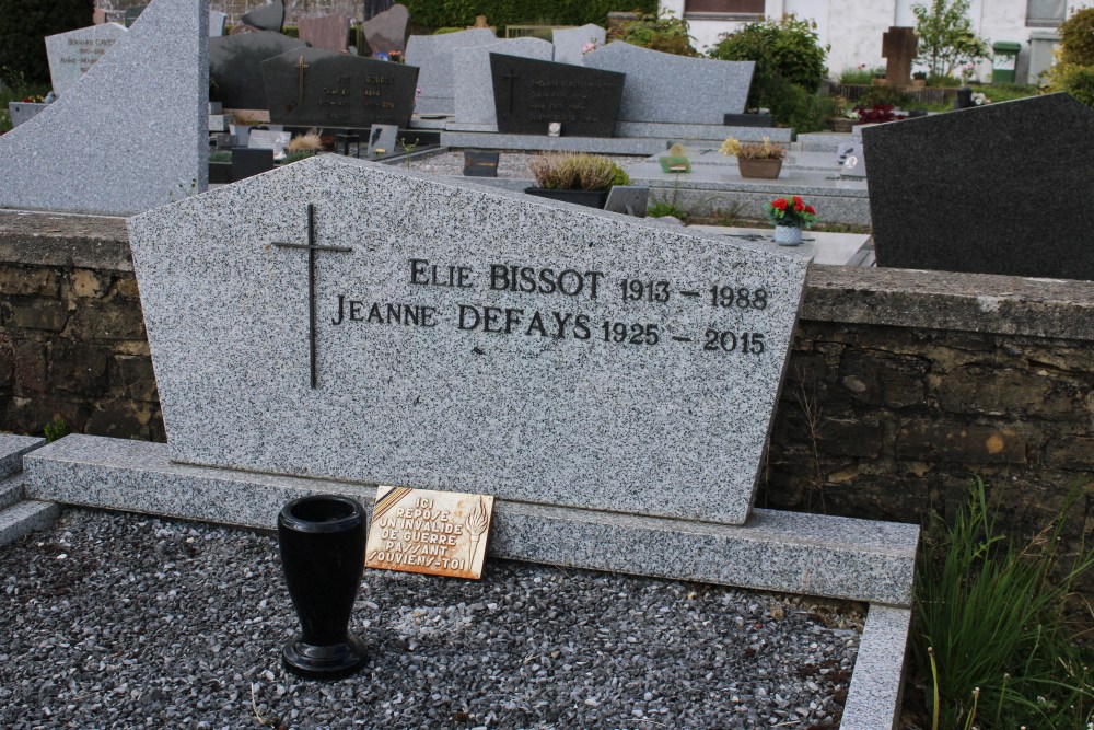 Belgian Graves Veterans Florenville New Cemetery #2