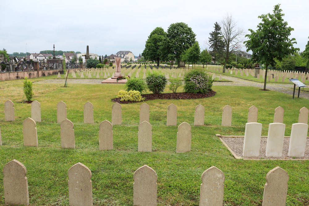 Franse Oorlogsbegraafplaats Haguenau #3