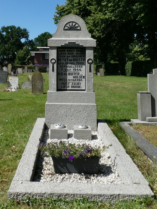 Dutch War Grave Cemetery Kerkbuurt Steenwijkerwold #2