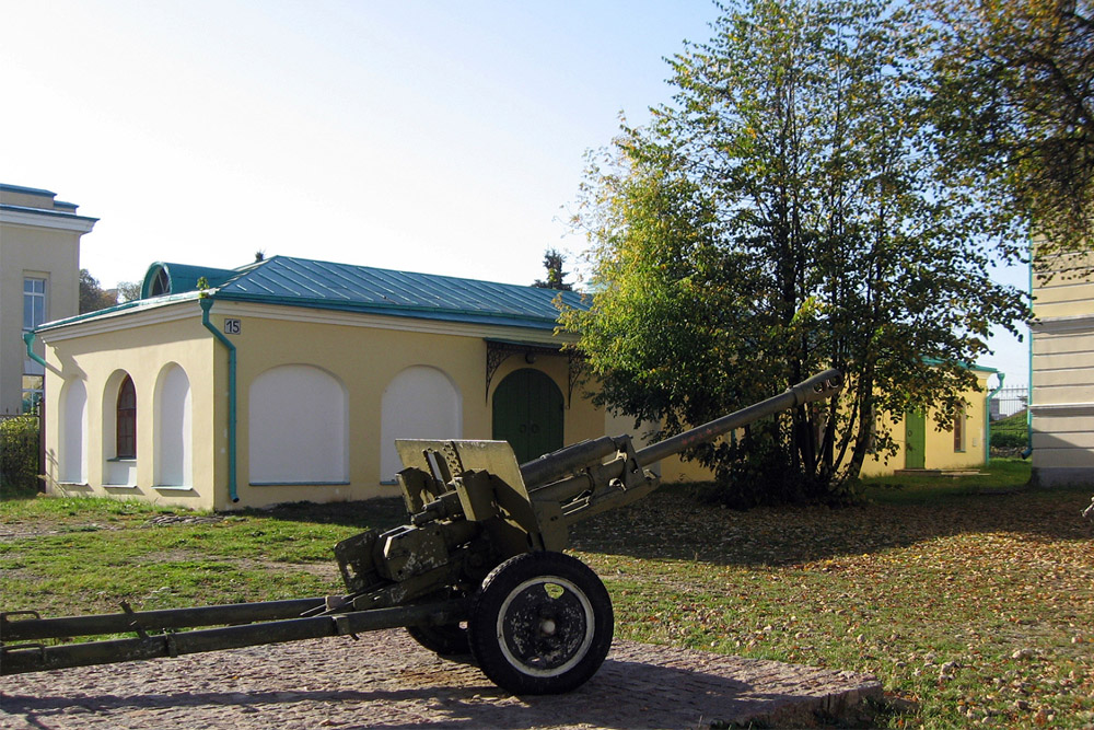 76 mm divisional gun M1942 (ZiS-3)