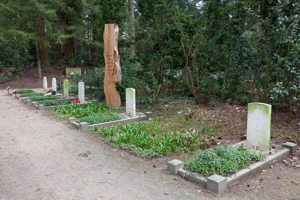 Commonwealth War Graves General Cemetery Lochem #2