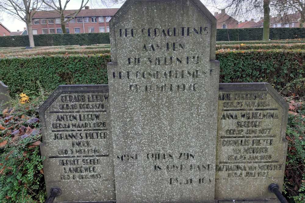 Dutch War Graves Municipal Cemetery Zevenbergen #4