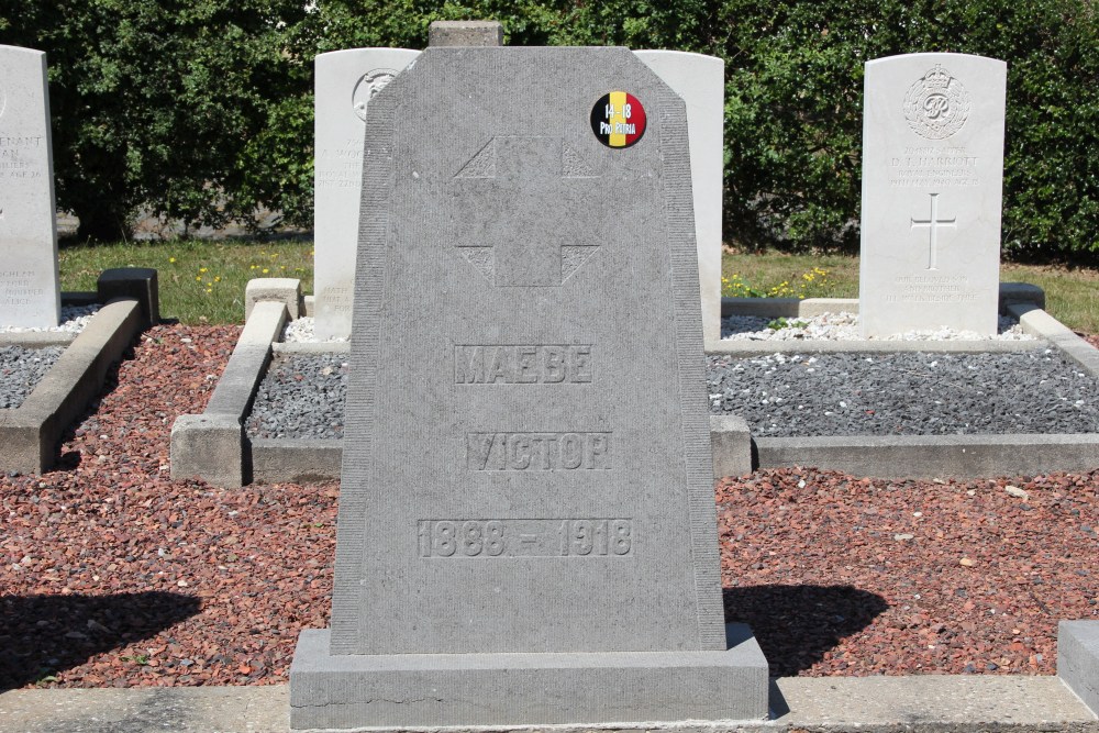 War Graves Moregem #4