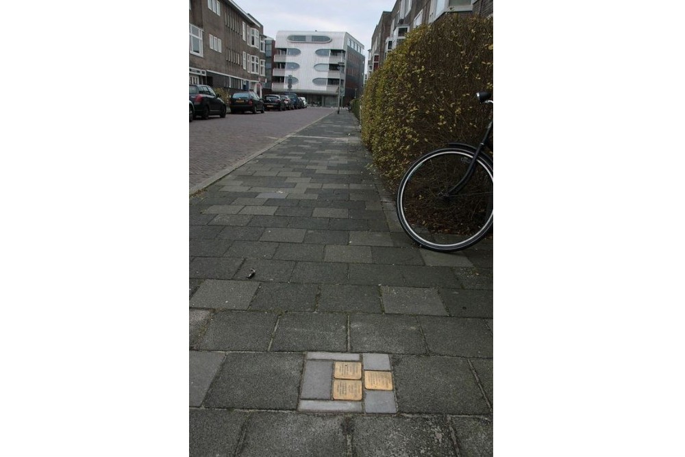 Stolpersteine Wassenberghstraat 53 B #3