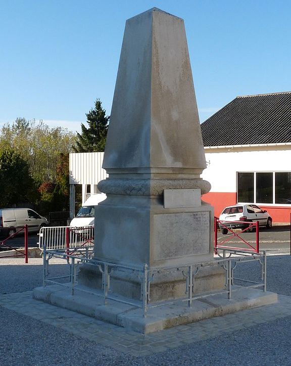 Oorlogsmonument Cercoux #1