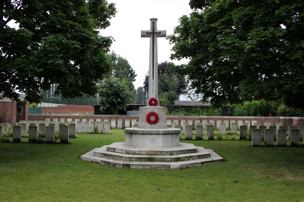 Commonwealth War Cemetery Vichte #1