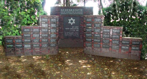 Monument Vermoorde Joden Wittmund #1