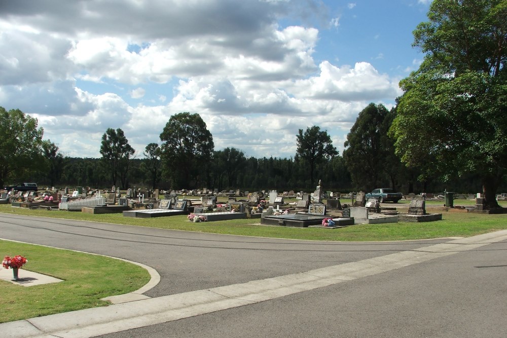 Commonwealth War Grave Aberdare Cemetery