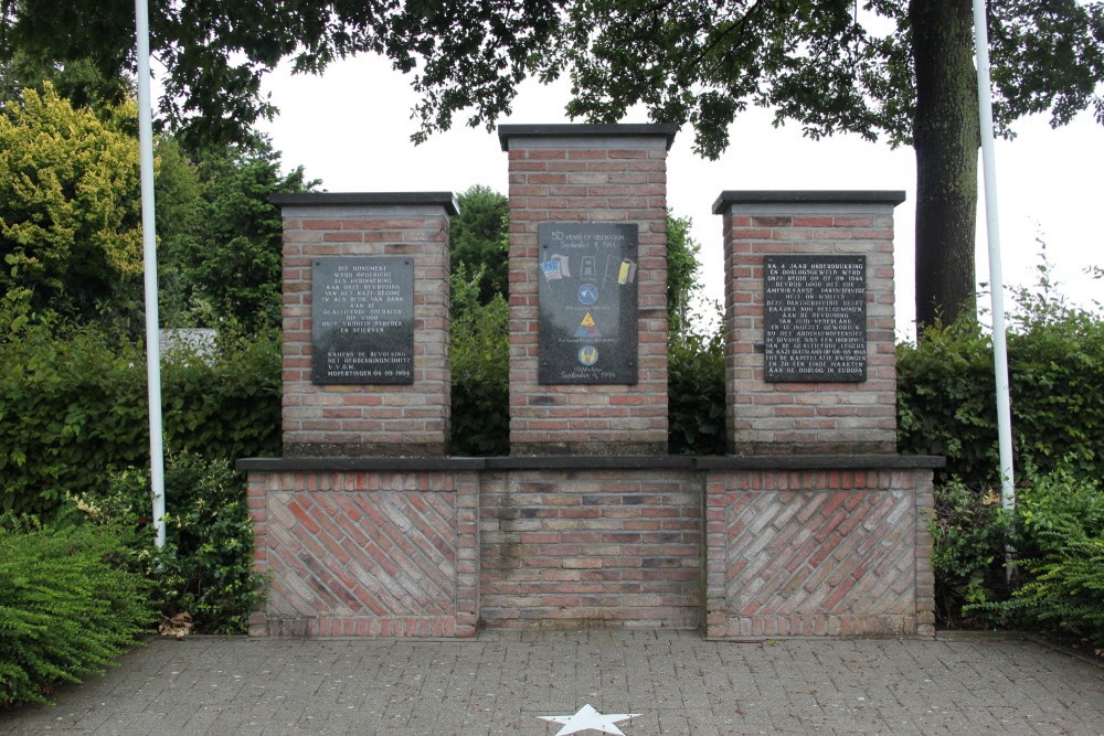 Bevrijdingsmonument Mopertingen #2