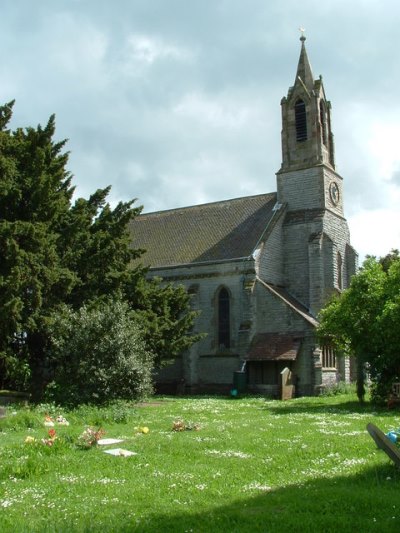 Commonwealth War Grave St. Philip and St. James Churchyard