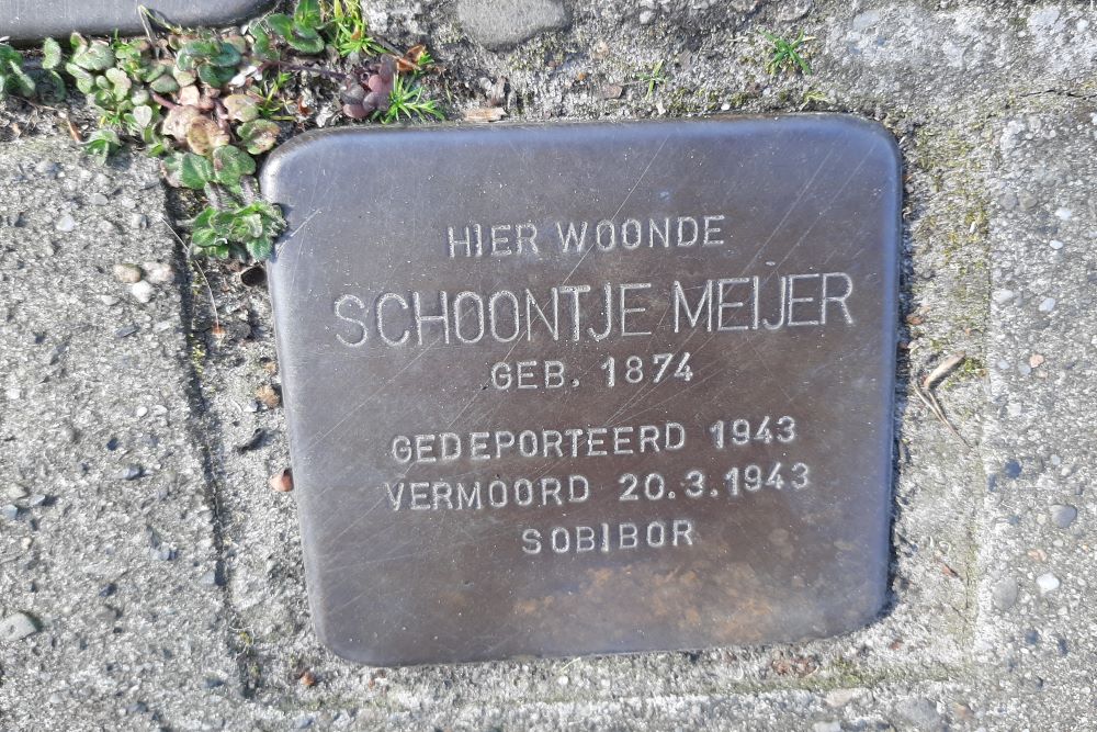 Stolpersteine Dorpsstraat 27 #3