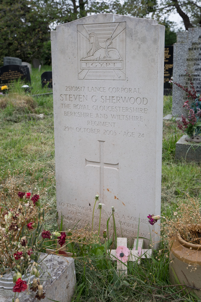 British War Grave St. John the Baptist Churchyard #2