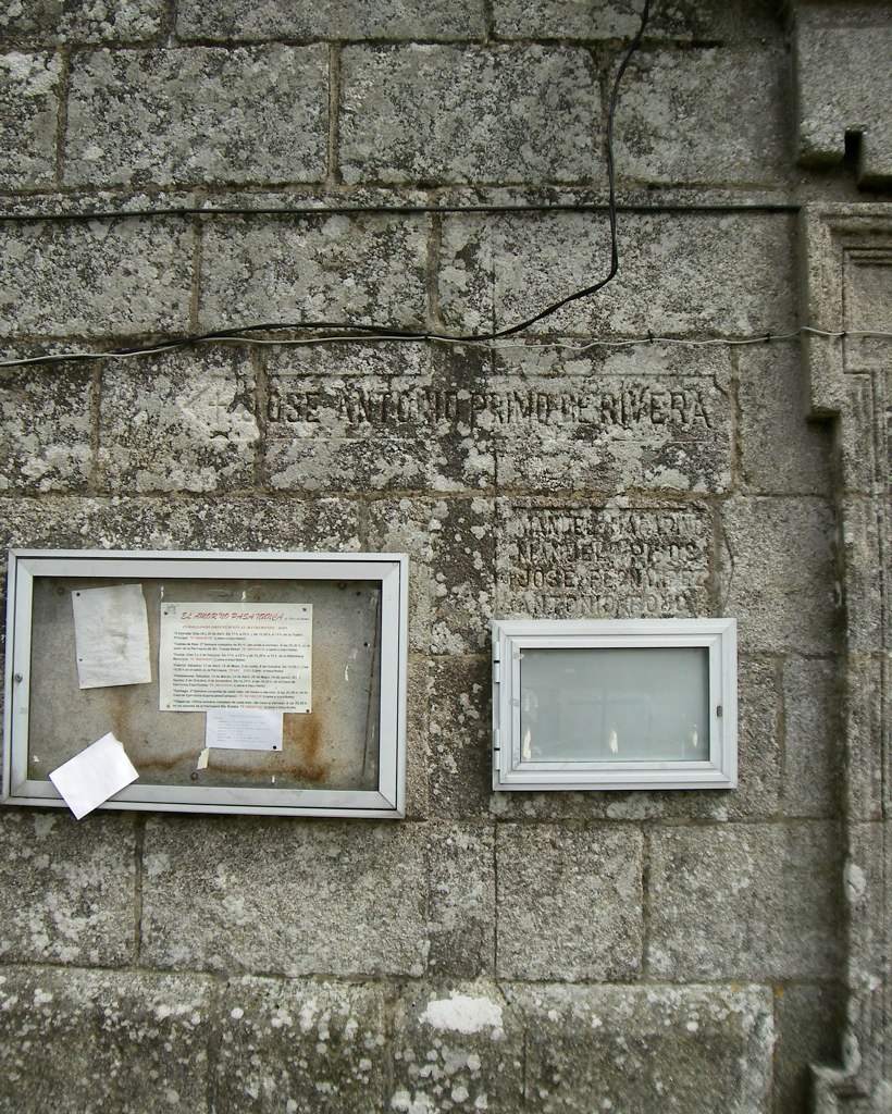 Monument Spaanse Burgeroorlog San Mamede de Pieiro