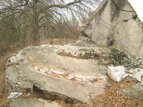 Stalin Line - Remains Gun Emplacement Petrivske