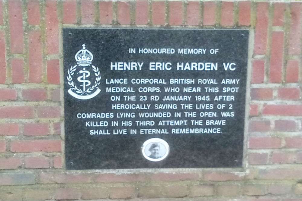 Monument Henry Eric Harden Linne #2