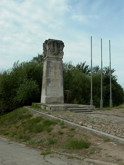 Pools-Russische Monument 1944 #1