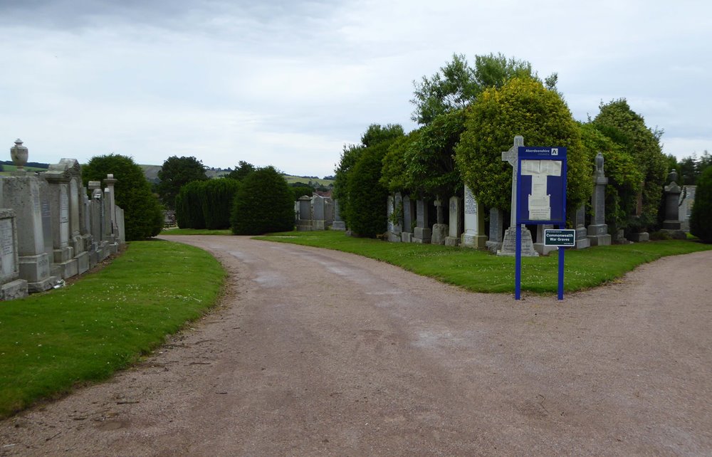 Commonwealth War Graves Fetteresso Cemetery #1