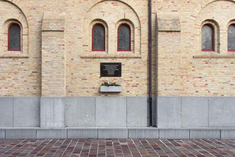 Memorial Stone Deminers Nieuwpoort-Bad #1