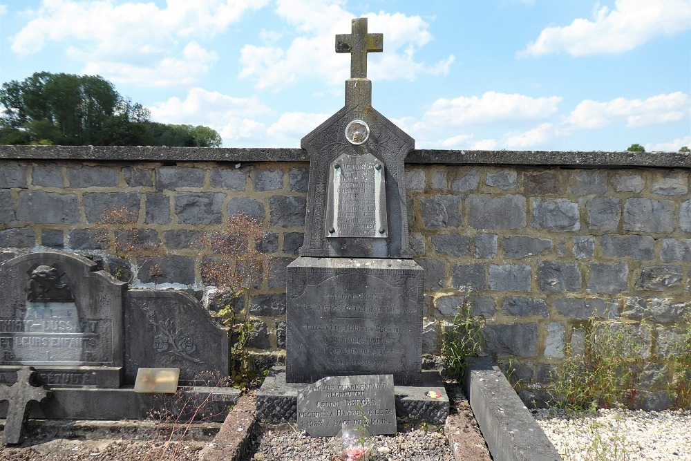 Belgische Oorlogsgraven Havrenne #2