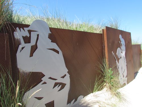 Kunstwerk D-Day Strandopgang Courseulles-sur-Mer #2