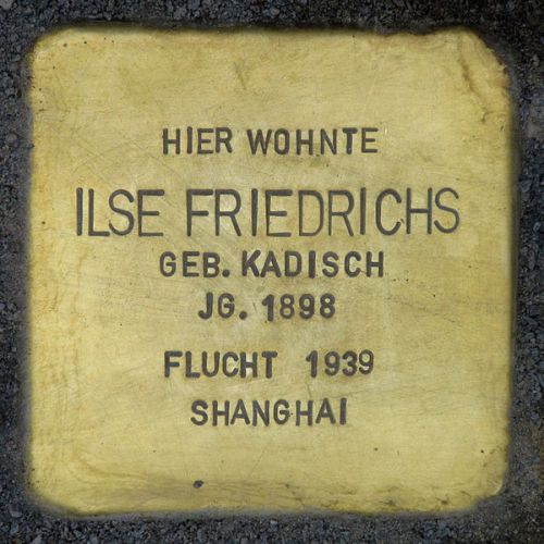 Stolpersteine Segitzdamm 10
