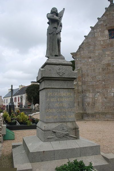 War Memorial Plouédern #1