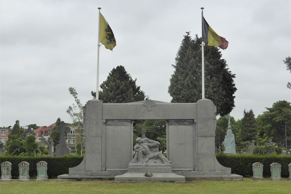 War Memorial Berchem Cemetery