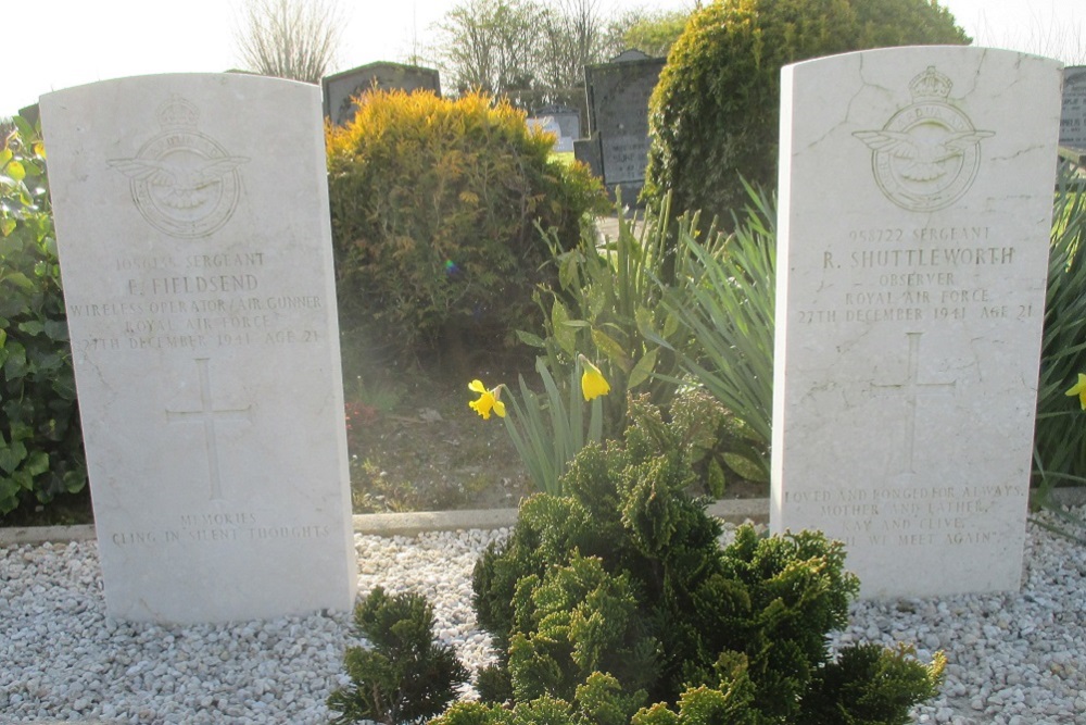 Commonwealth War Graves Municipal Cemetery Sint Jacobiparochie #3
