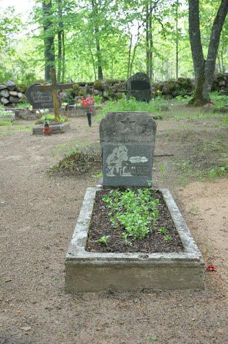 Grave Unknown Soviet Soldier Lube #1