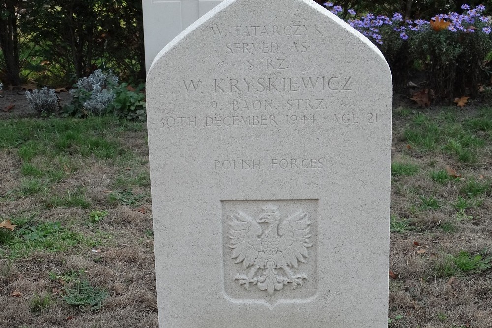 Commonwealth War Graves Sint Jan Roman Catholic Cemetery #3