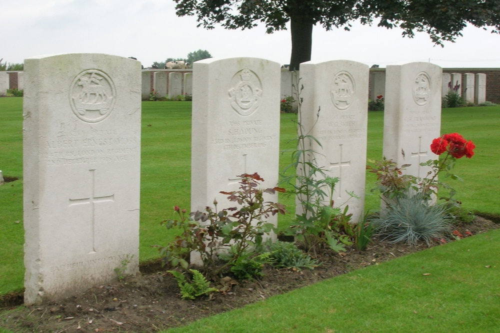 Commonwealth War Cemetery Chester Farm #2
