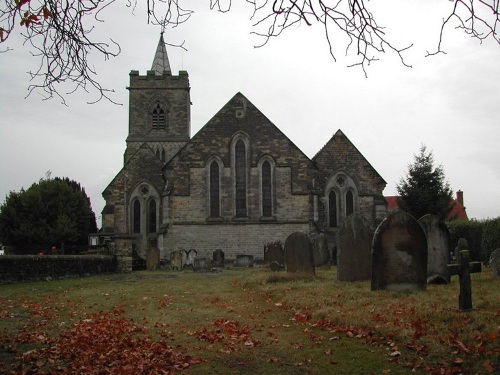 Oorlogsgraven van het Gemenebest Holy Trinity Churchyard #1